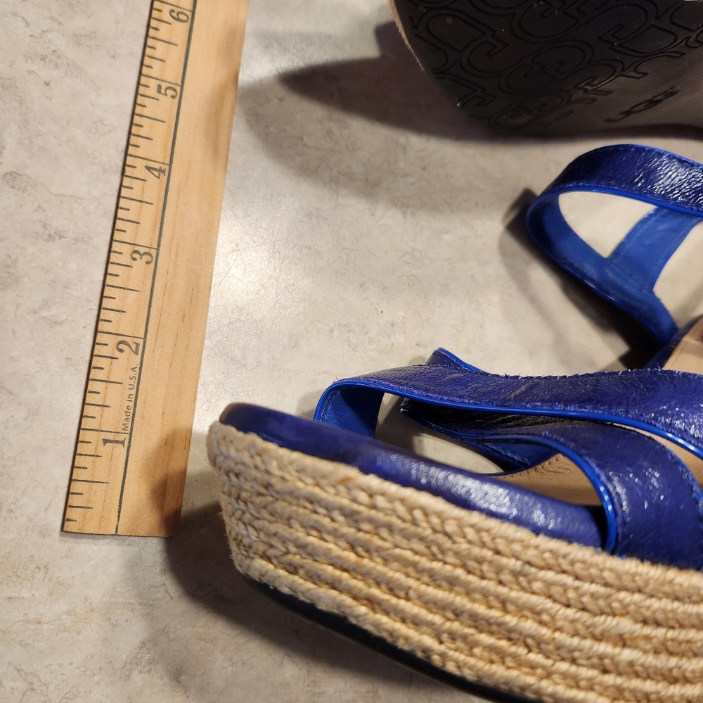 UGG Patent Leather Strappy Sandals - Picture 8 of 9